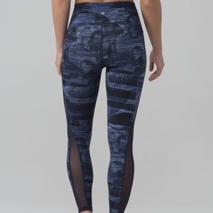 LULULEMON 7/8 TRAIN TIMES LEGGINGS SZ 4 TRANSITION MULTI MIDNITE NAVY/BLACK *25”